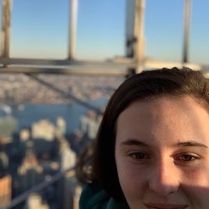 Meet your Posher, Olivia